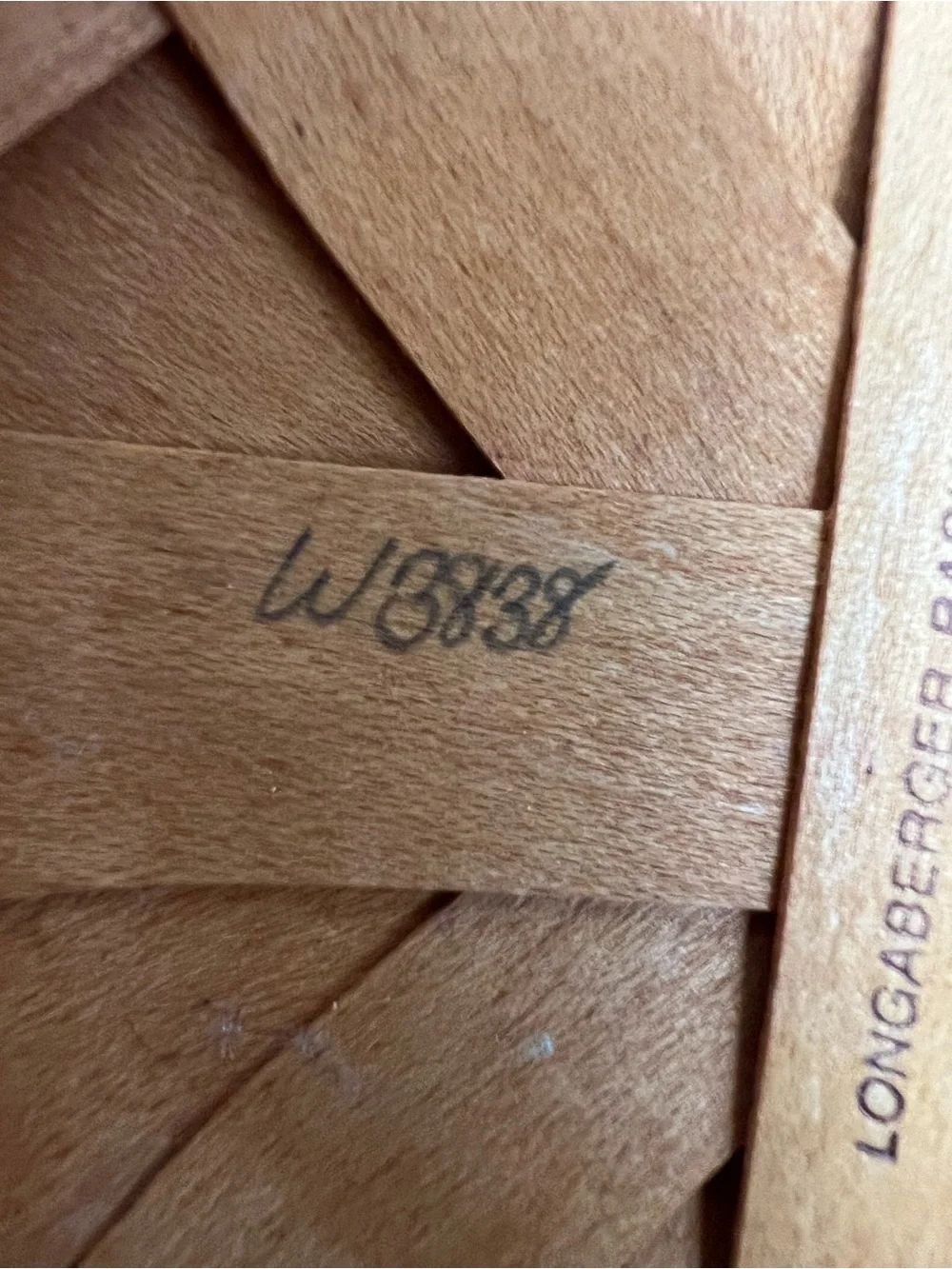 Longaberger 1999 small round basket.